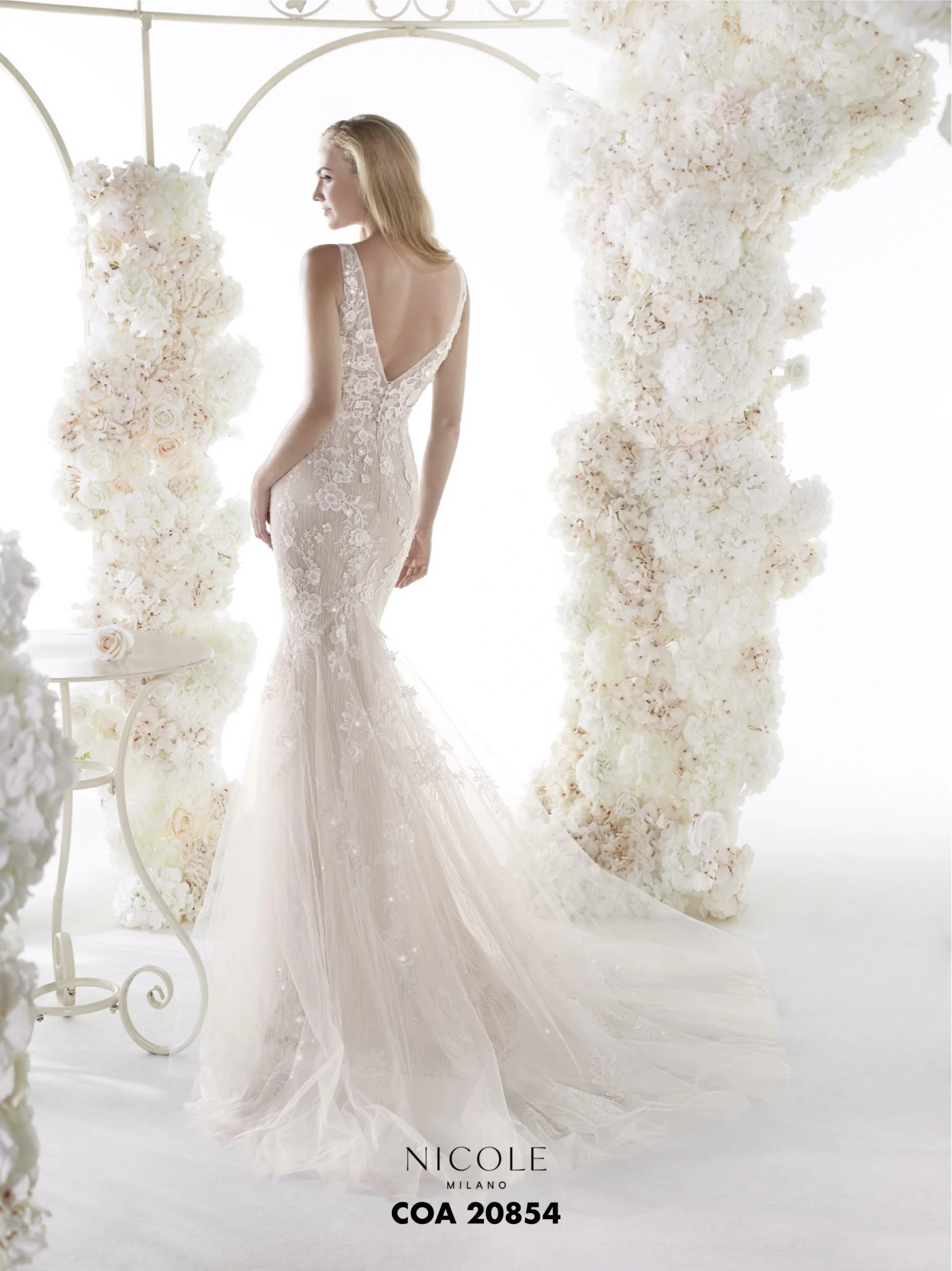 Nicole Milano Series 083