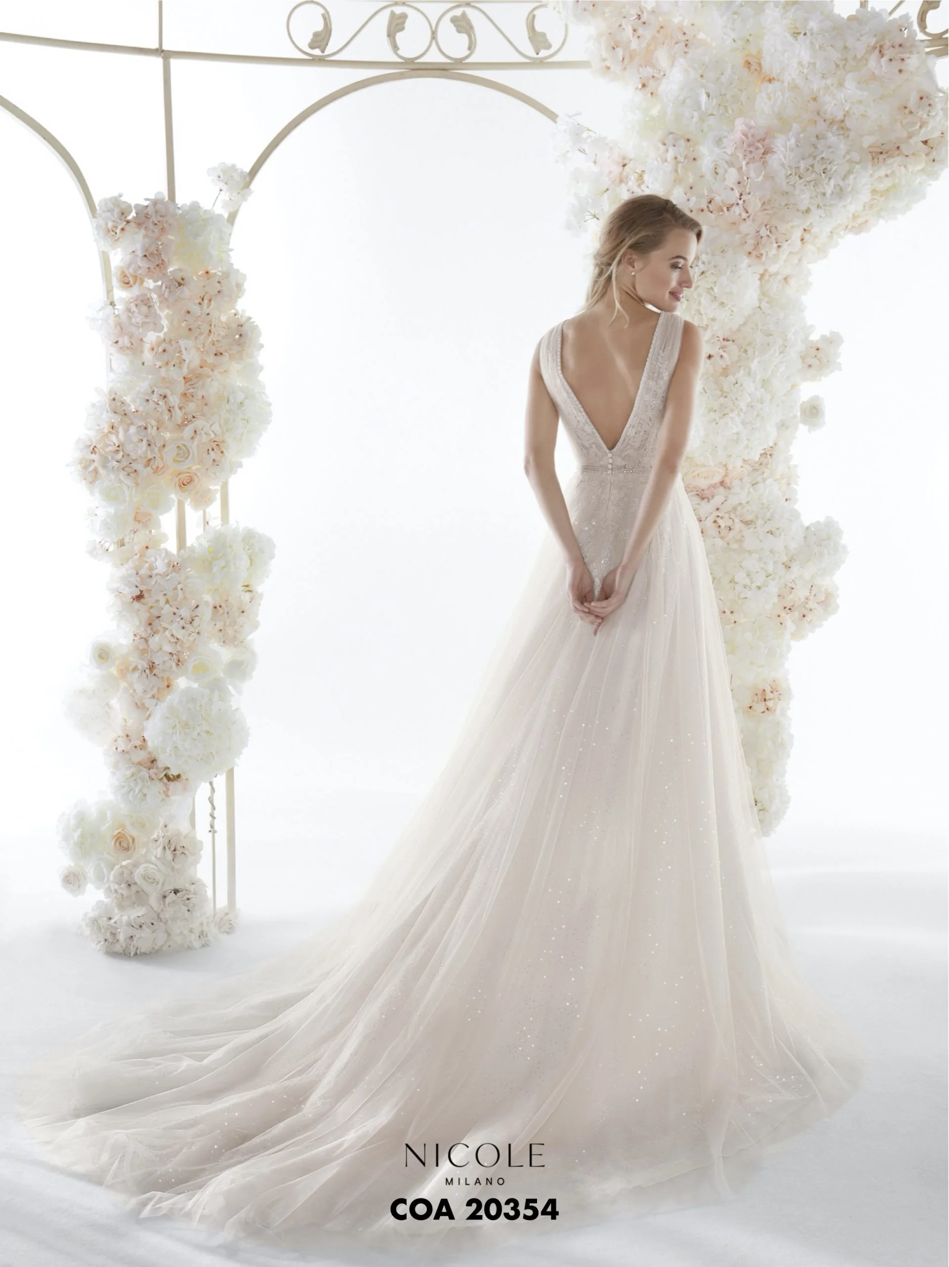 Nicole Milano Series 089